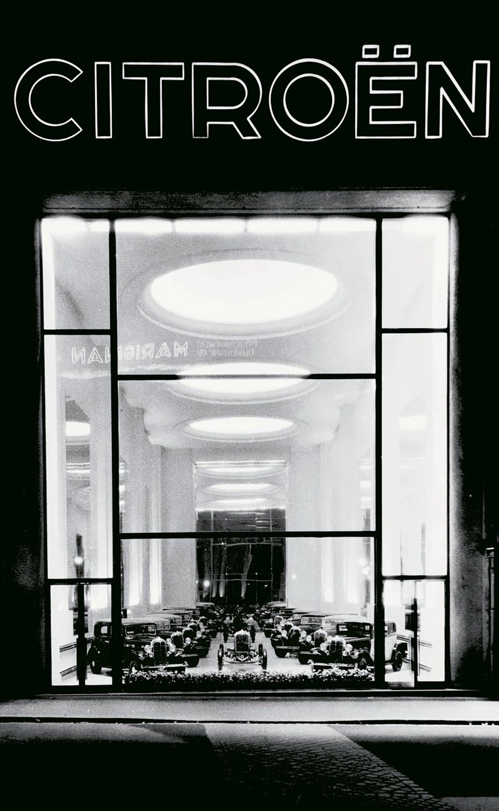 Citroën: C42 - kultowa i symboliczna siedziba na Polach Elizejskich