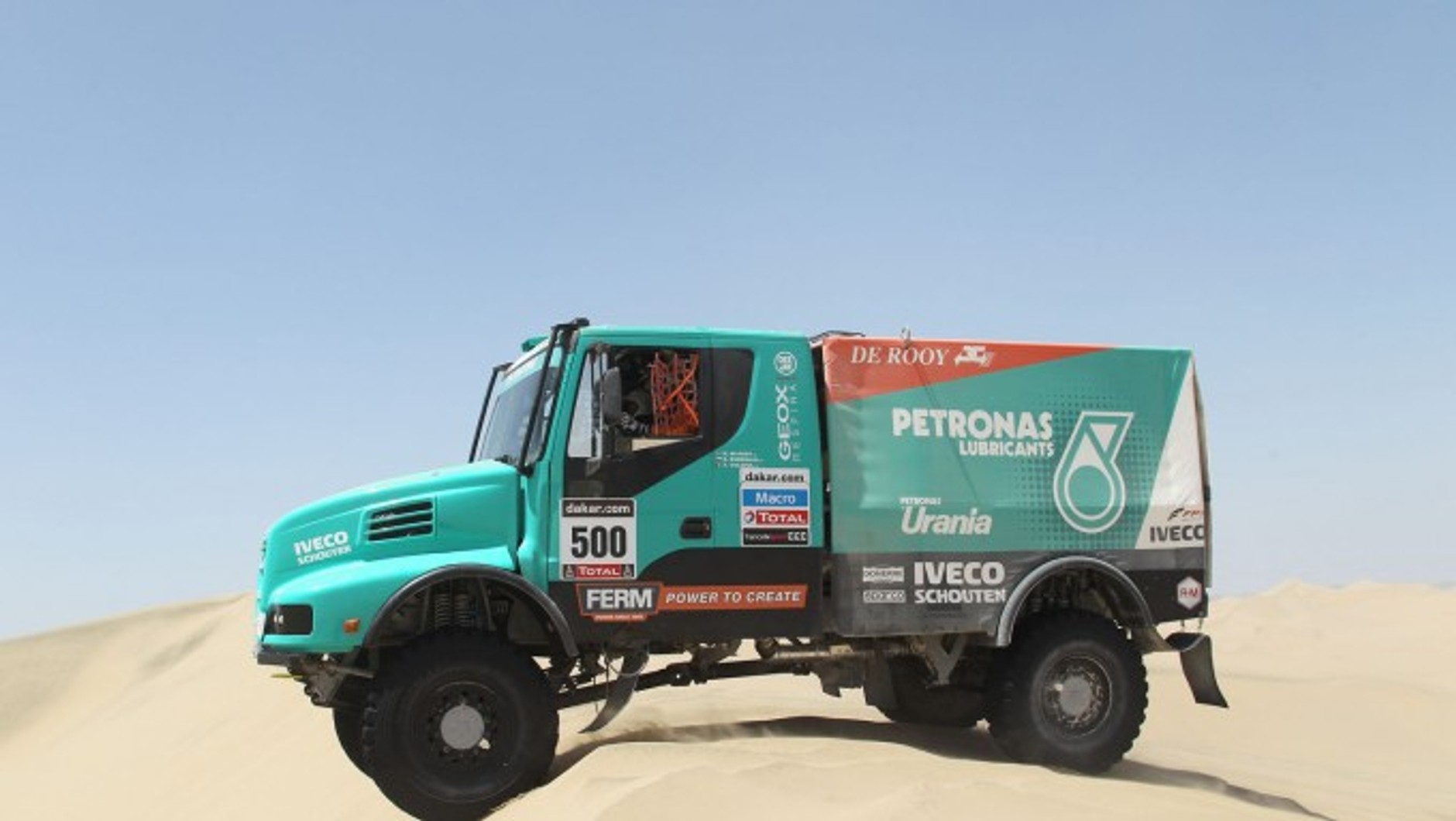 Dakar 2013: rwące rzeki przerwały etap