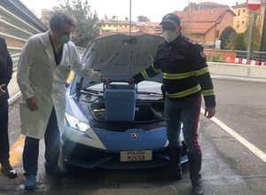 Policyjne Lamborghini uratowało dwa życia. Tu liczyła się wysoka prędkość