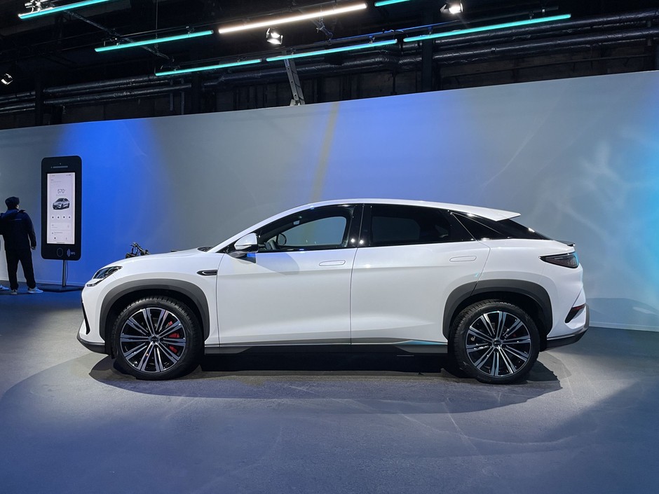BYD Sealion 7