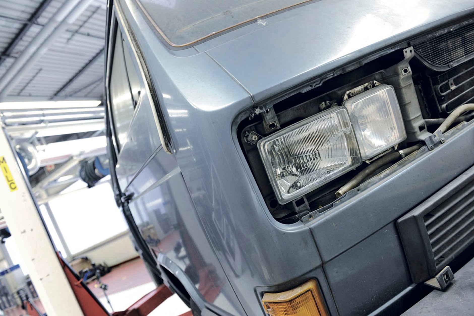 Volkswagen T3 Caravelle Carat SCS - ten egzemplarz to projekt na lata i dla odważnych