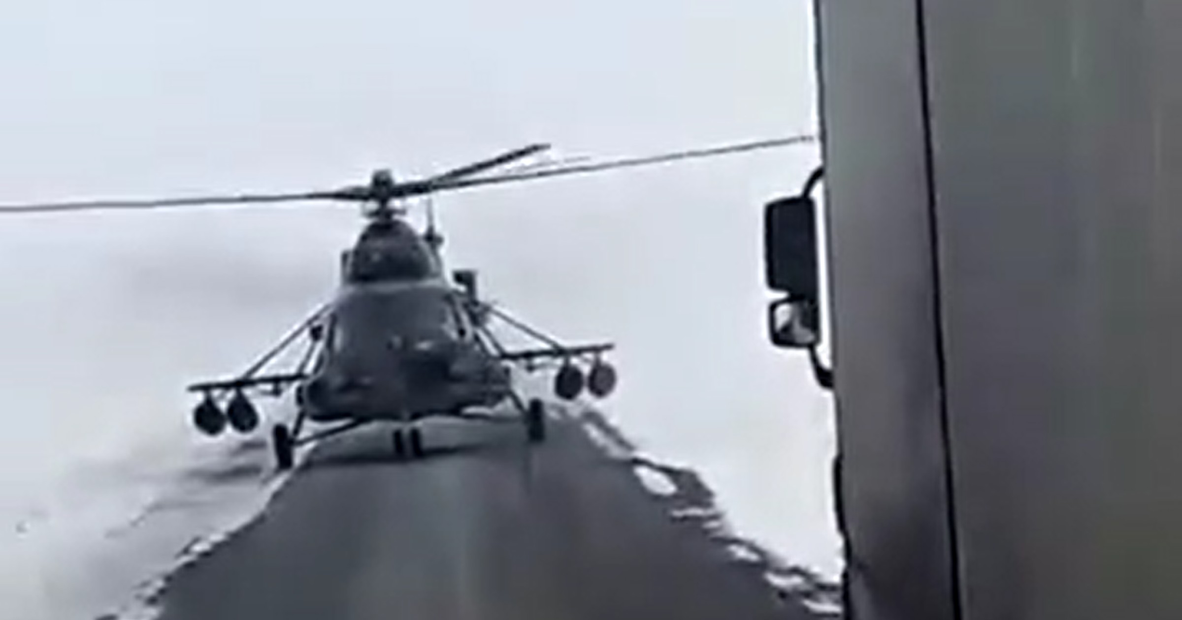 Lądowanie wojskowego Helikoptera w Kazachstanie