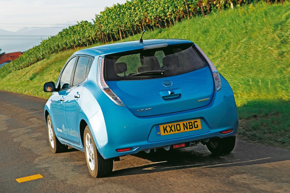 Leaf: Nissan pod napięciem