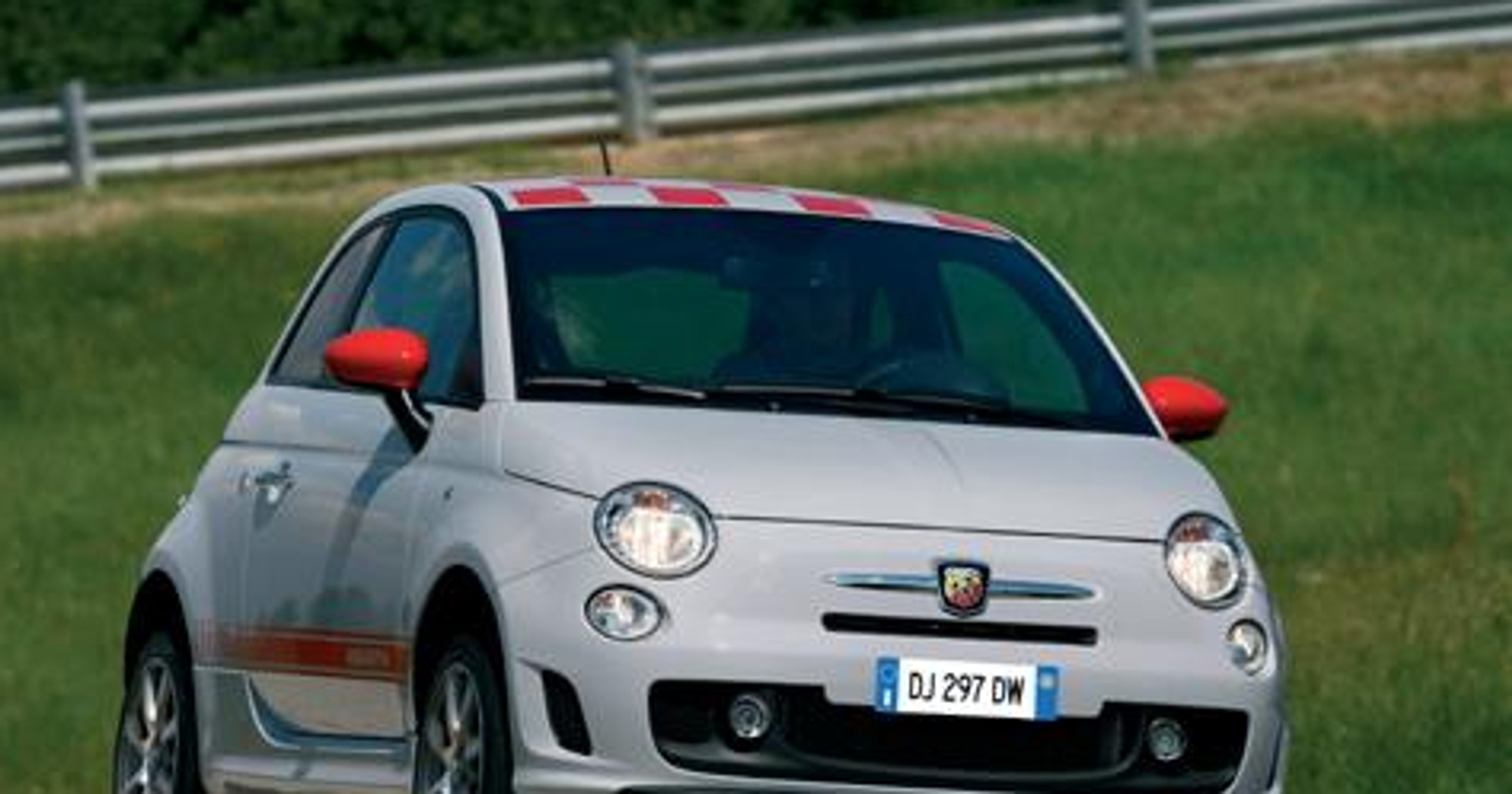 Fiat 500 Abarth - Legenda wraca na tor