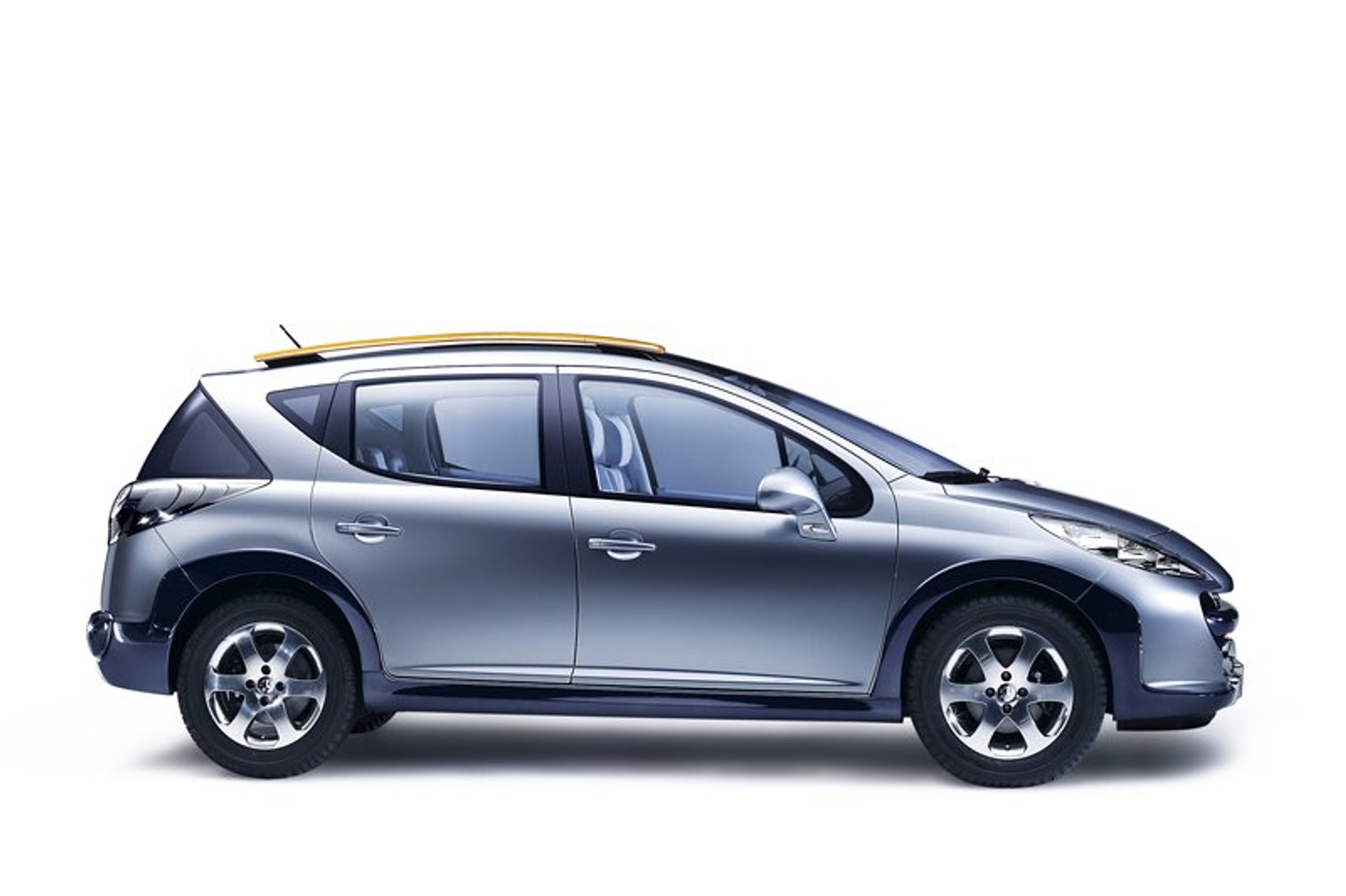 Peugeot w Genewie: 207 SW również jako crossover