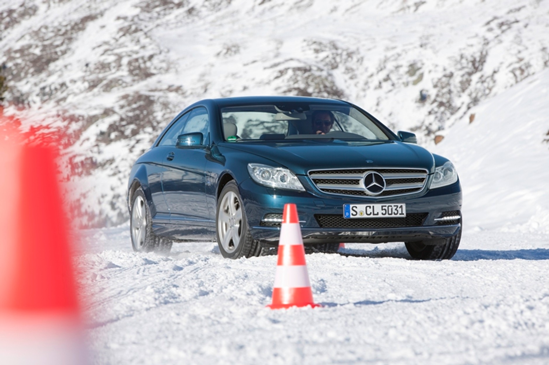 Mercedesy 4x4, duuużo zdjęć, zimą, w ładnej scenerii, ach