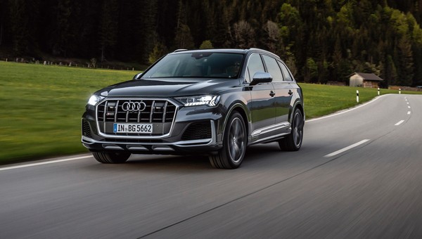 Audi SQ7 i SQ8 z potężnym silnikiem V8