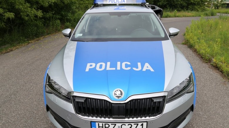 Nowe radiowozy – 272-konne Skody Superb