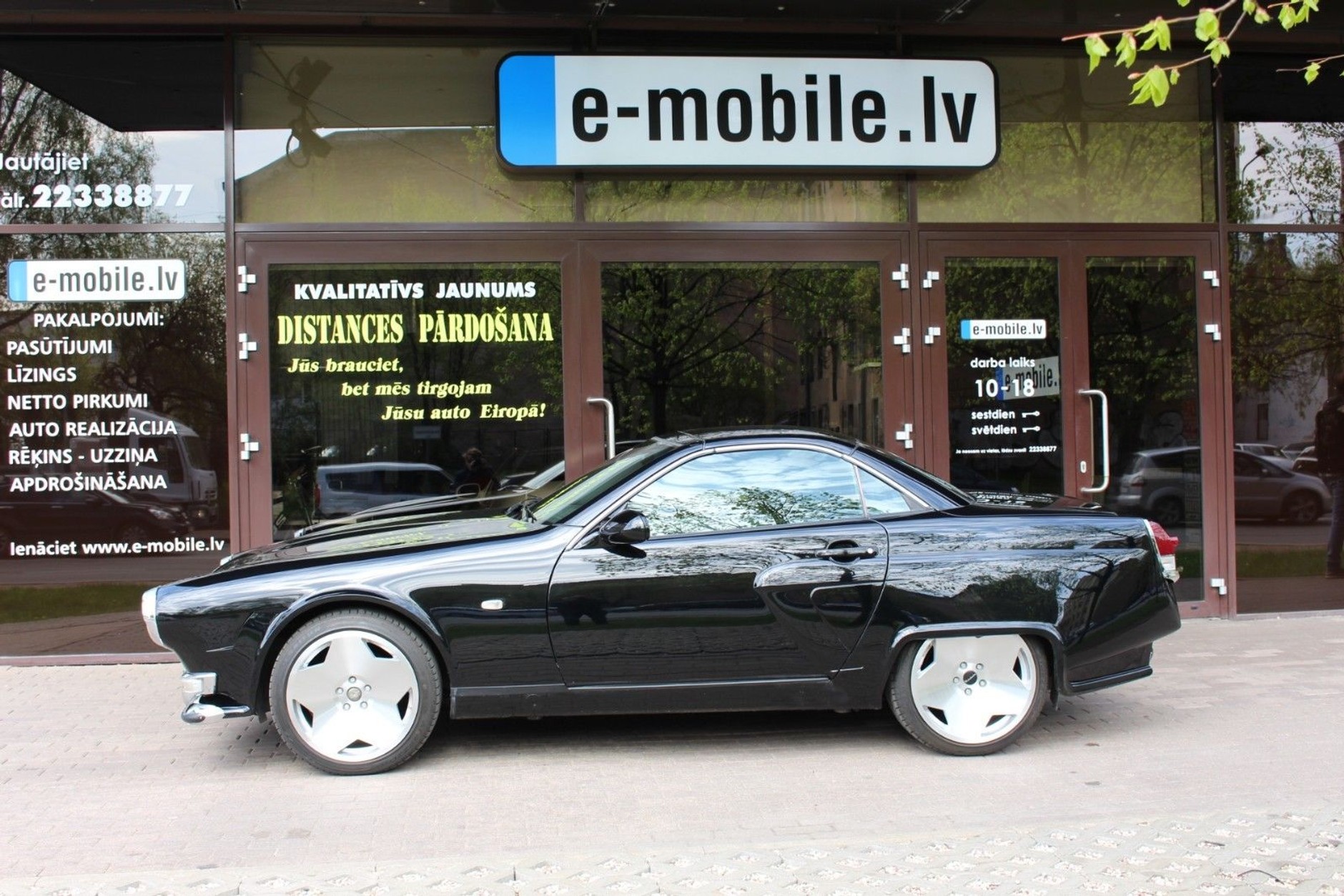 Wołga GAZ 21 - replika z Litwy