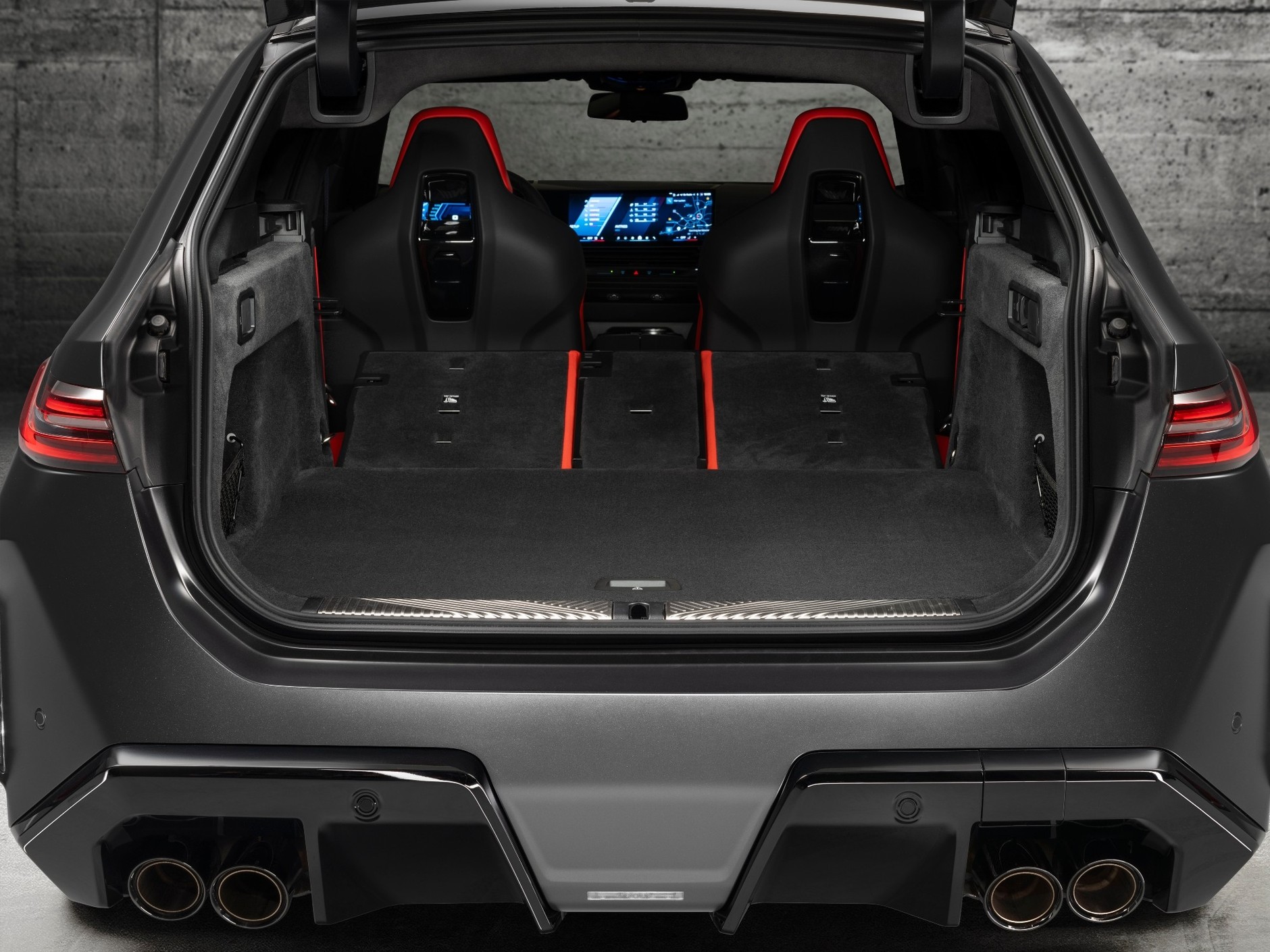 2025 BMW M5 Touring