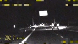 Pędził ponad 200 km na godz. Miał absurdalną wymówkę [WIDEO]