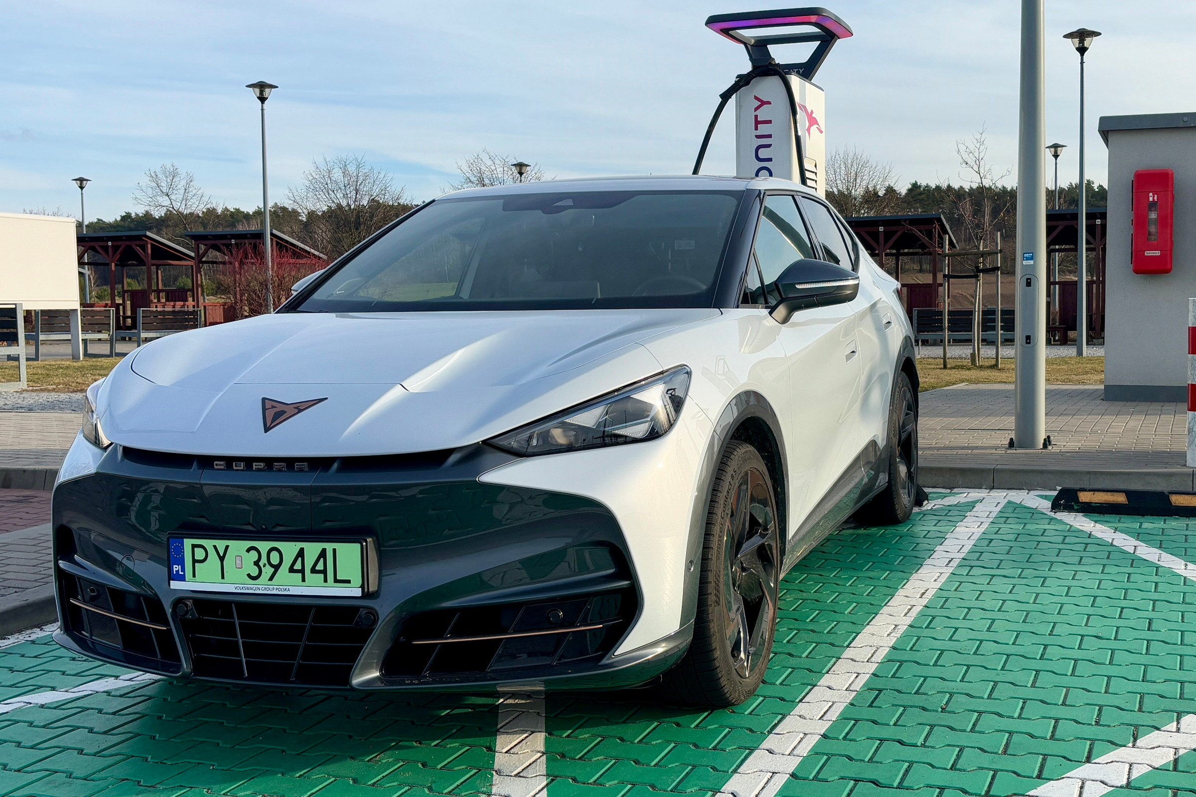 Więcej Polaków otrzyma dopłaty do elektryków. Zwiększono budżet