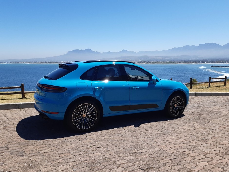 Porsche Macan turbo – z podwójnym doładowaniem