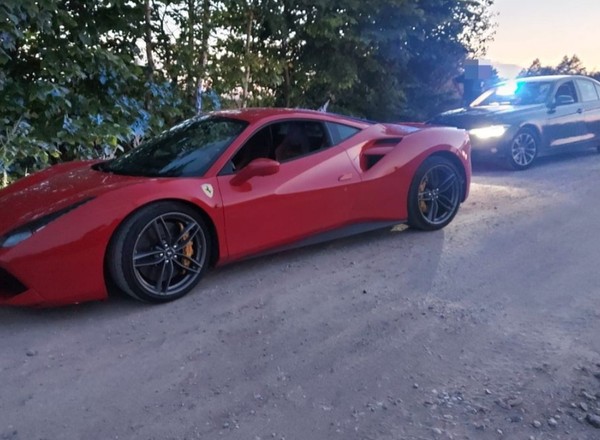 Białorusin w Ferrari myślał, że przepisy go nie dotyczą