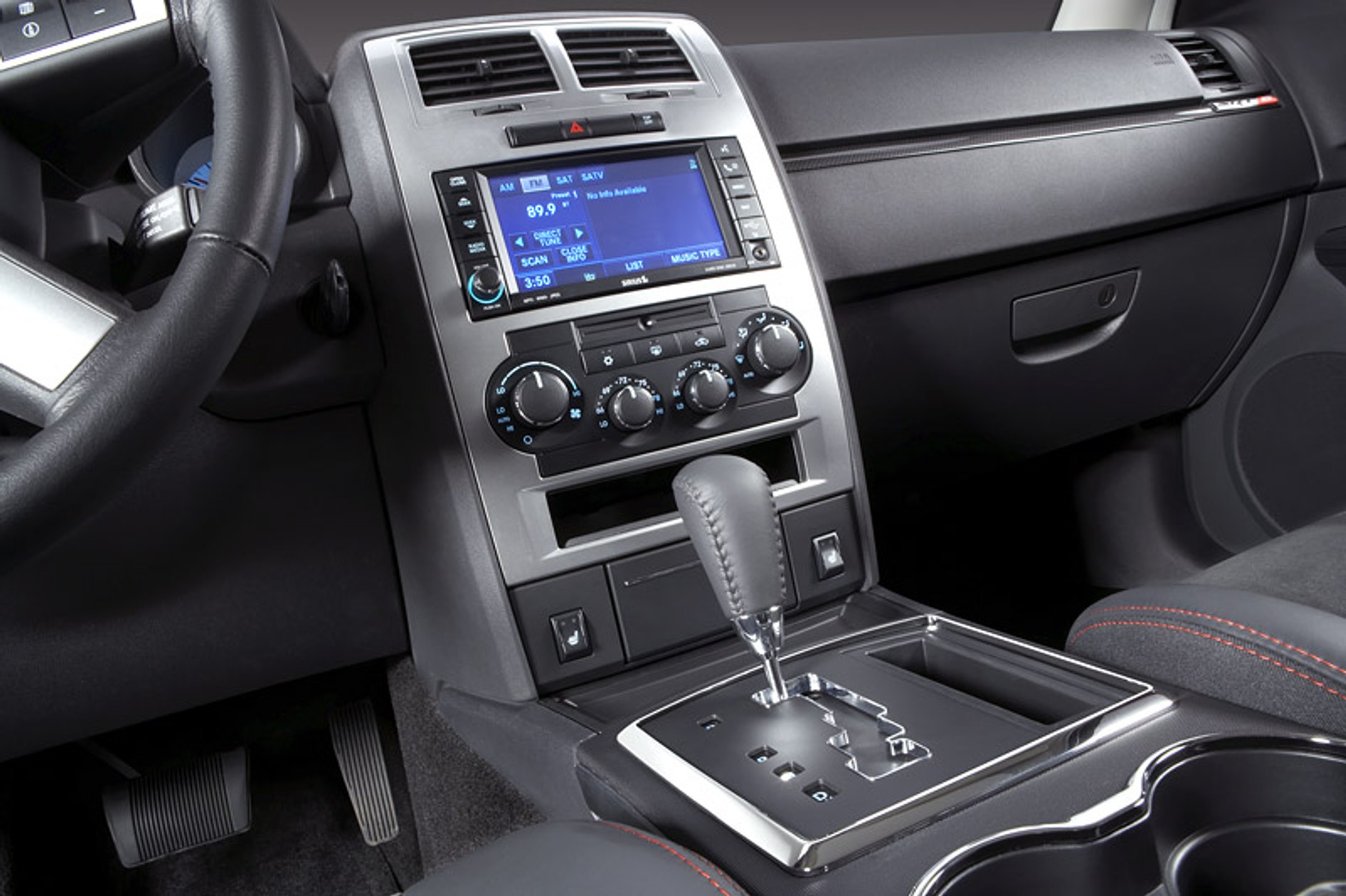 Dodge Charger – niewielkie zmiany na rok modelowy 2009