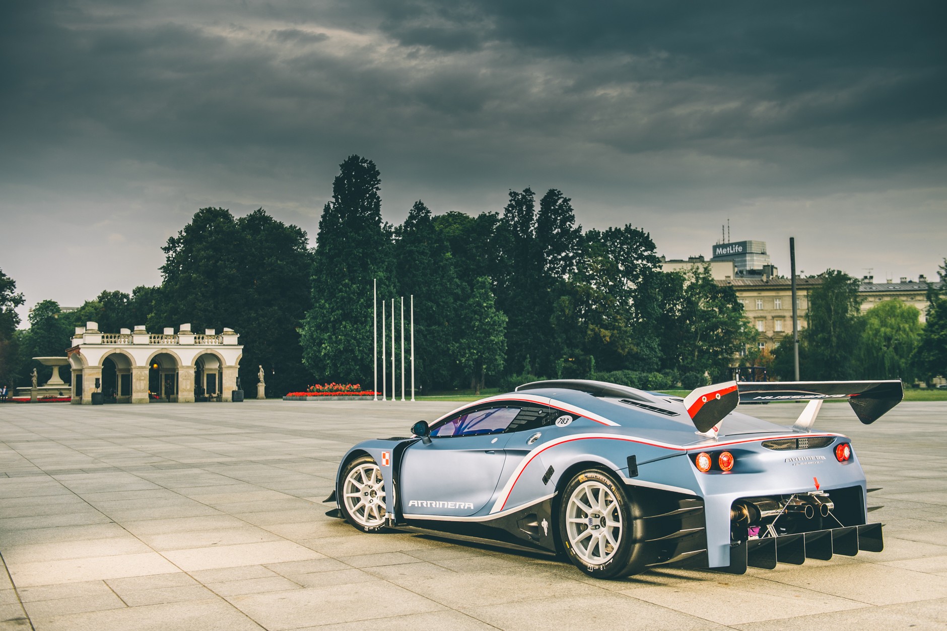Arrinera Hussarya GT
