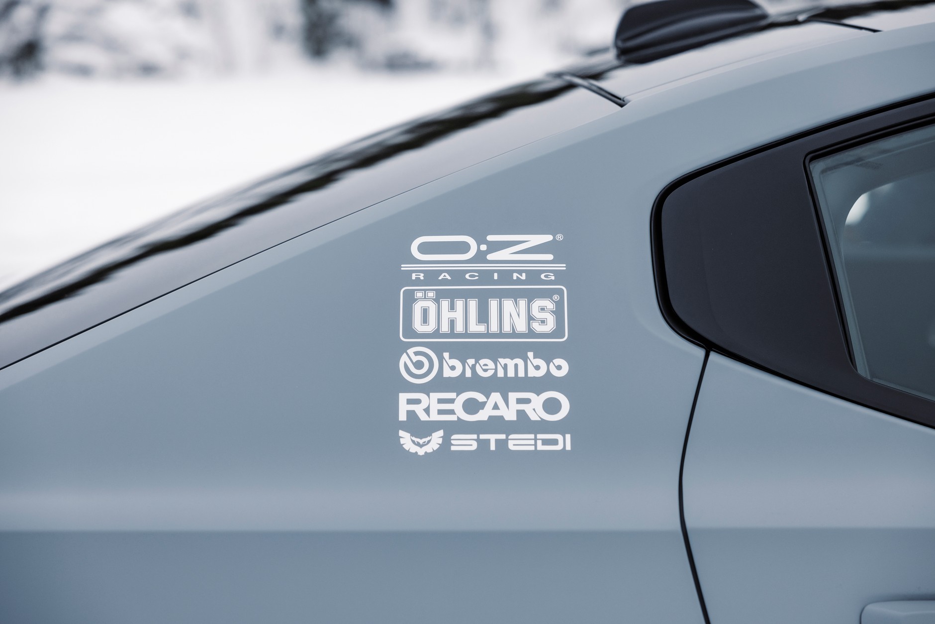 Polestar 2 Arctic Circle