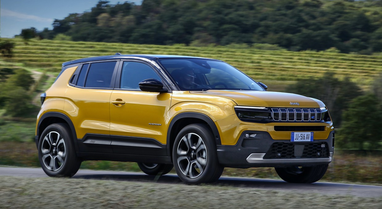 Nowy Jeep Avenger z Polski. Można go już zamawiać, ale nie w salonach