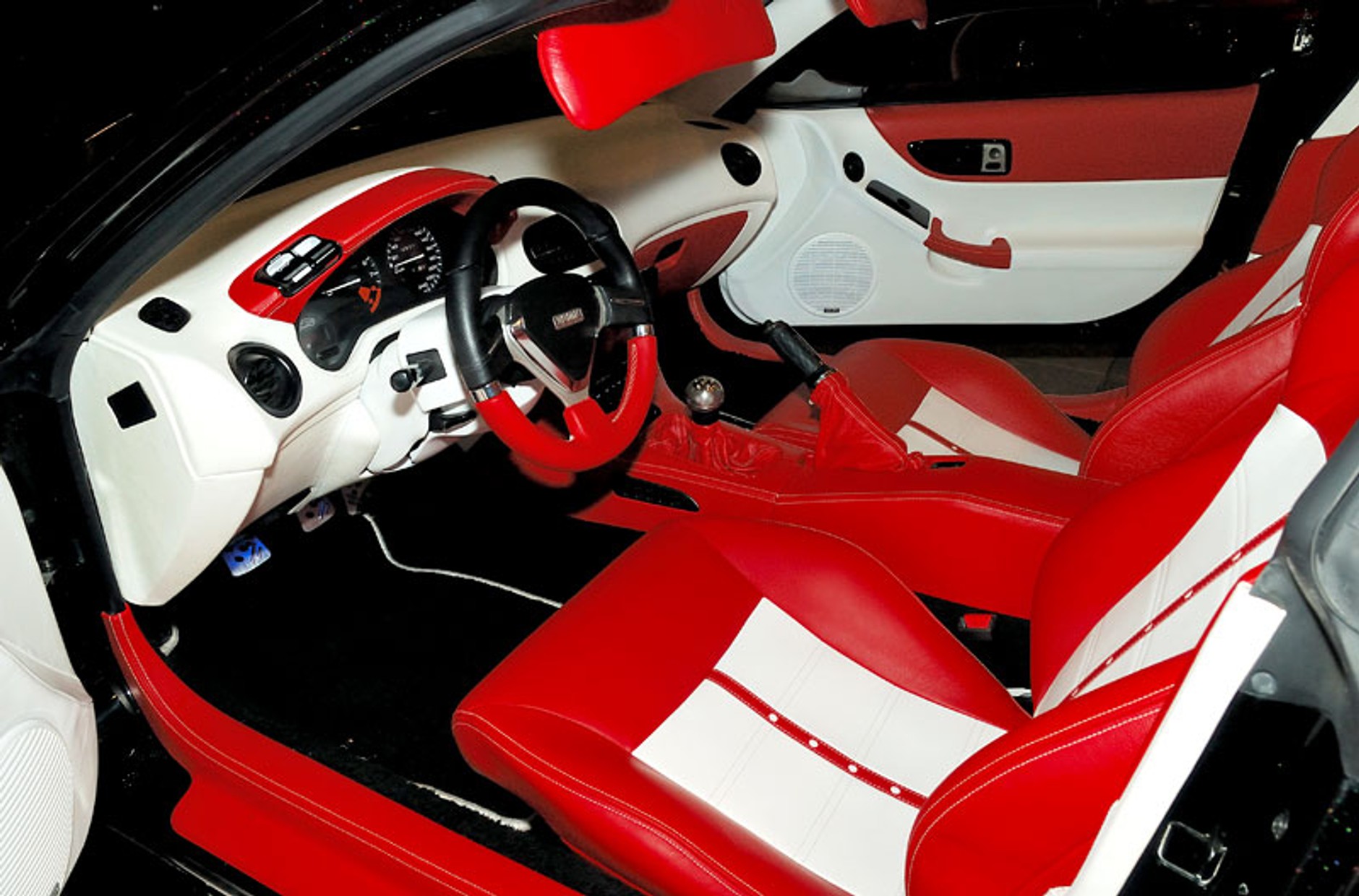 Tuning &amp; Custom Salon Brno 2009 (fotogaleria)