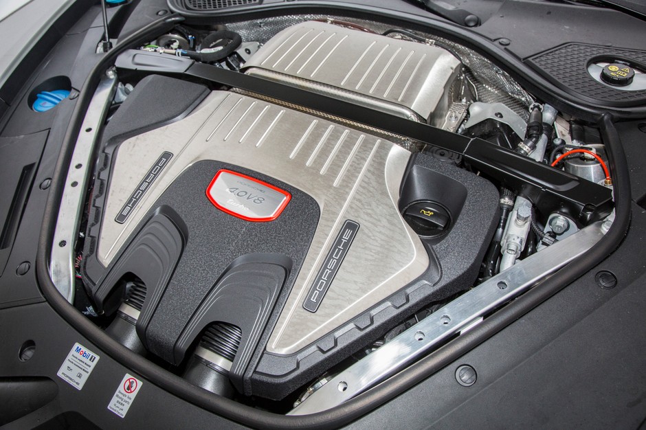 Porsche Panamera Sport Turismo Turbo