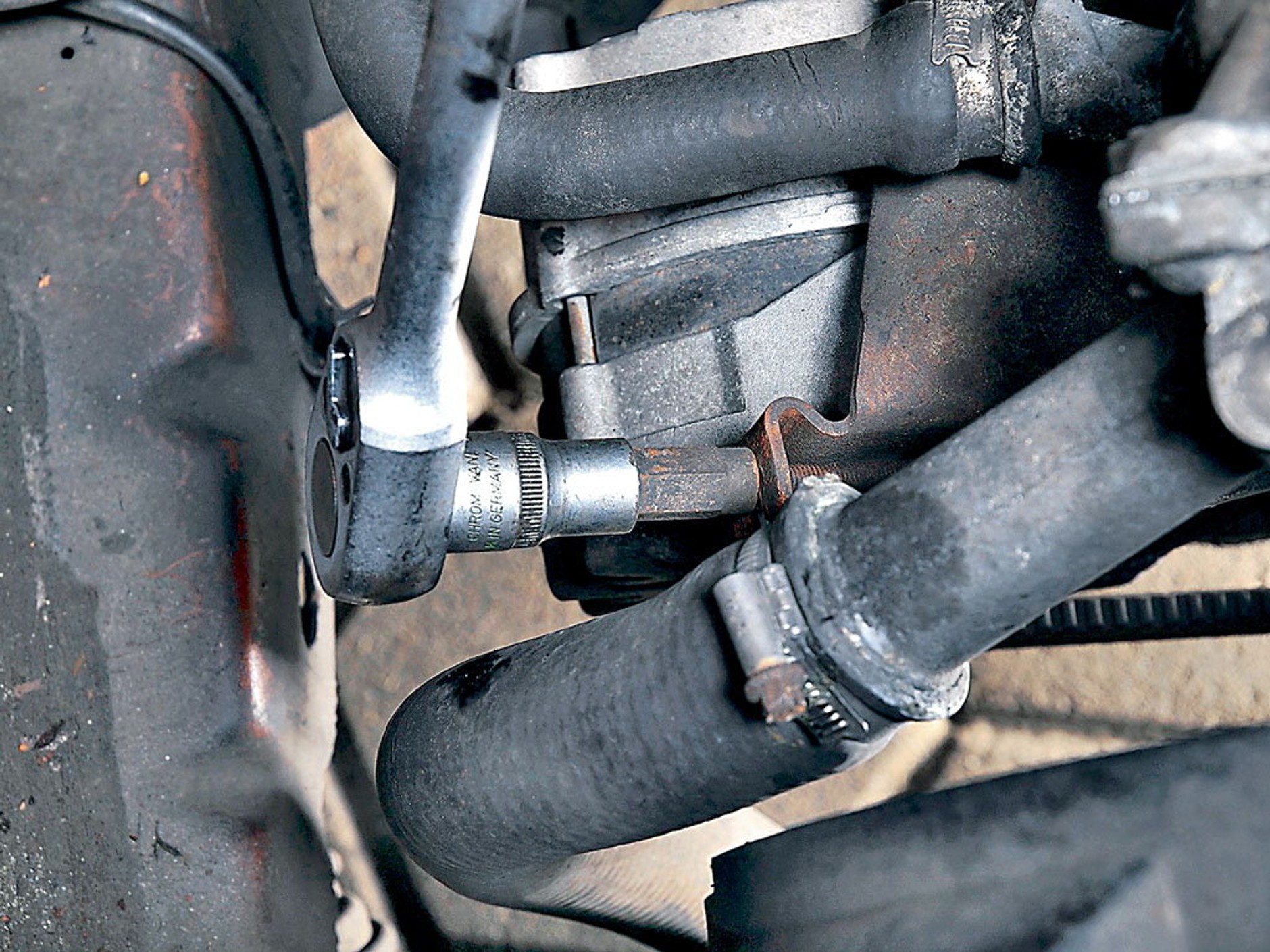 Regulator napięcia - co robić, gdy zaczyna brakować prądu?