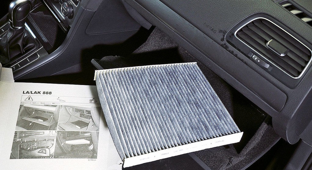 Jak oczyścić powietrze w aucie?