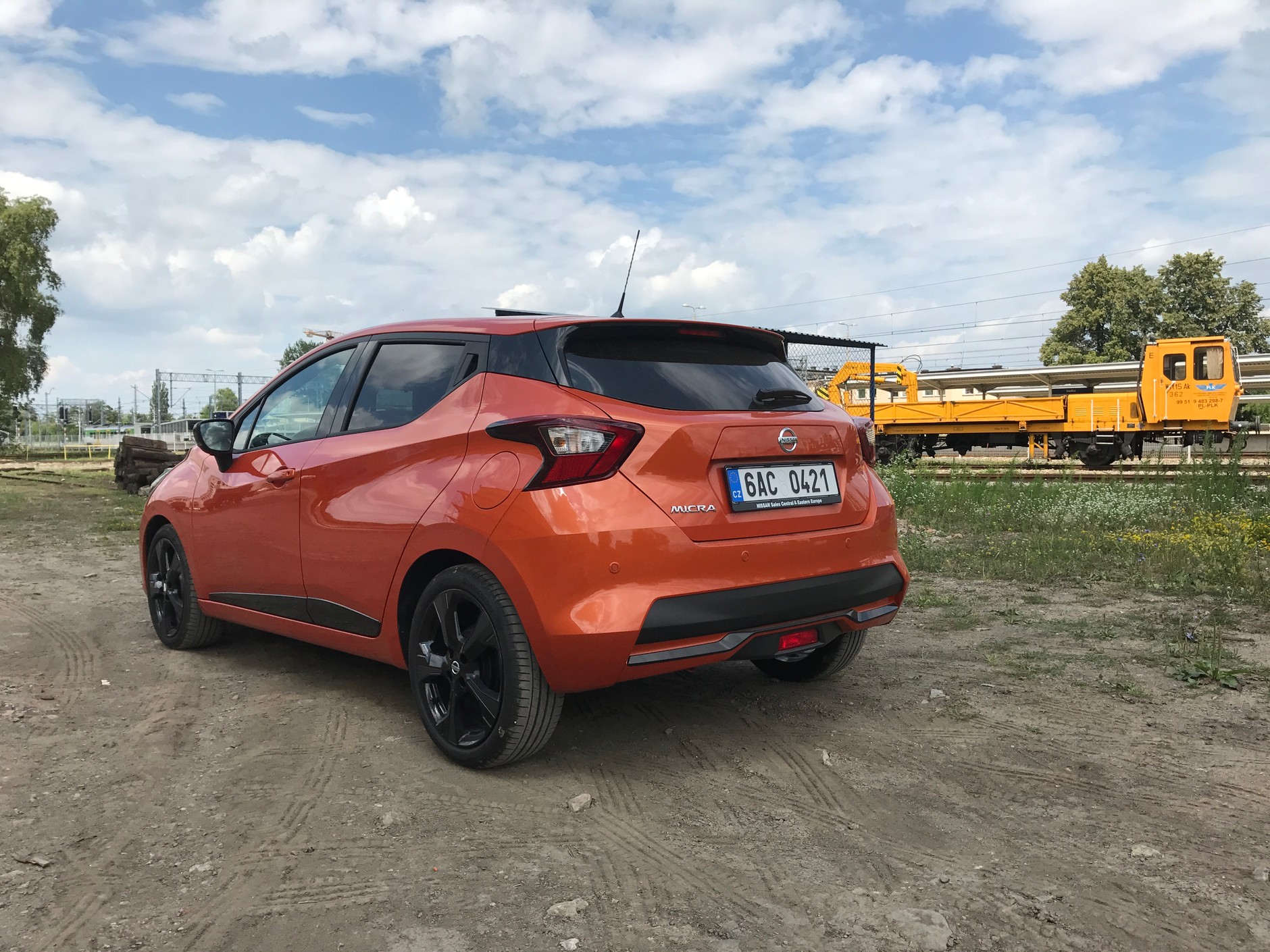 Stylizacja to kwestia gustu. Nam jednak Micra podoba się z każdej strony. Nissan Micra