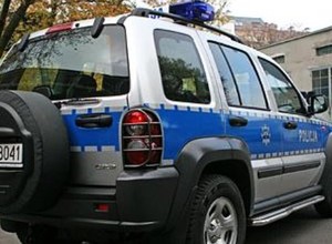 Jak zachować się widząc auto na sygnale?