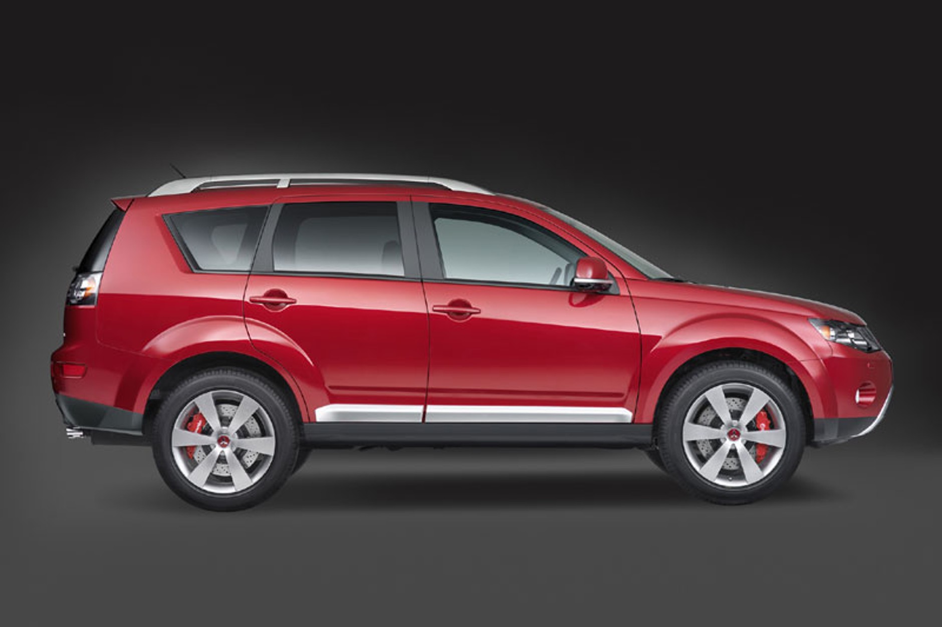 Paryż na żywo: Mitsubishi Outlander