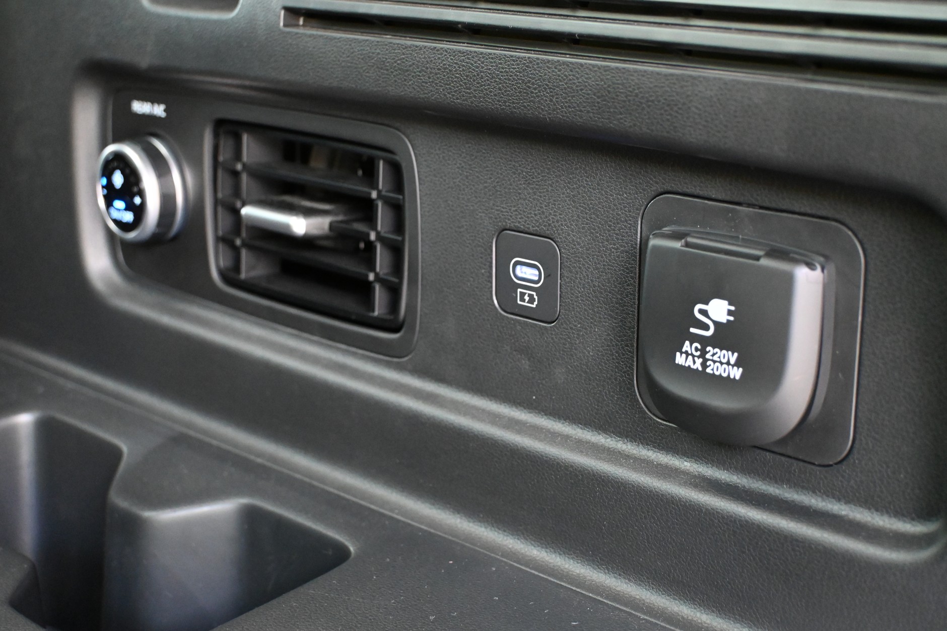 Hyundai Santa Fe piątej generacji (2024)