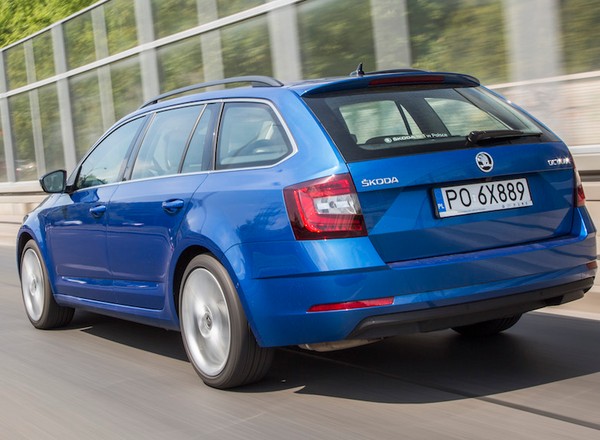Skoda Octavia Combi 1.8 TSI Style - w stronę klasy premium