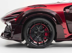 Znowu to zrobili. Mansory przerobiło SUV-a Ferrari. Oto Pugnator