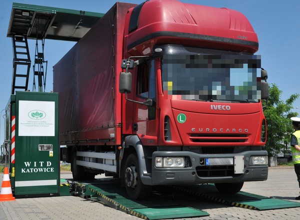 Sprawdzą stan techniczny bezpośrednio przy drodze