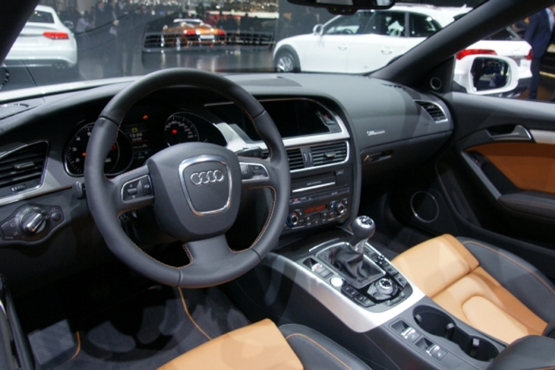 Genewa 2010: pierwszy dzień prasowy (galeria 2.)