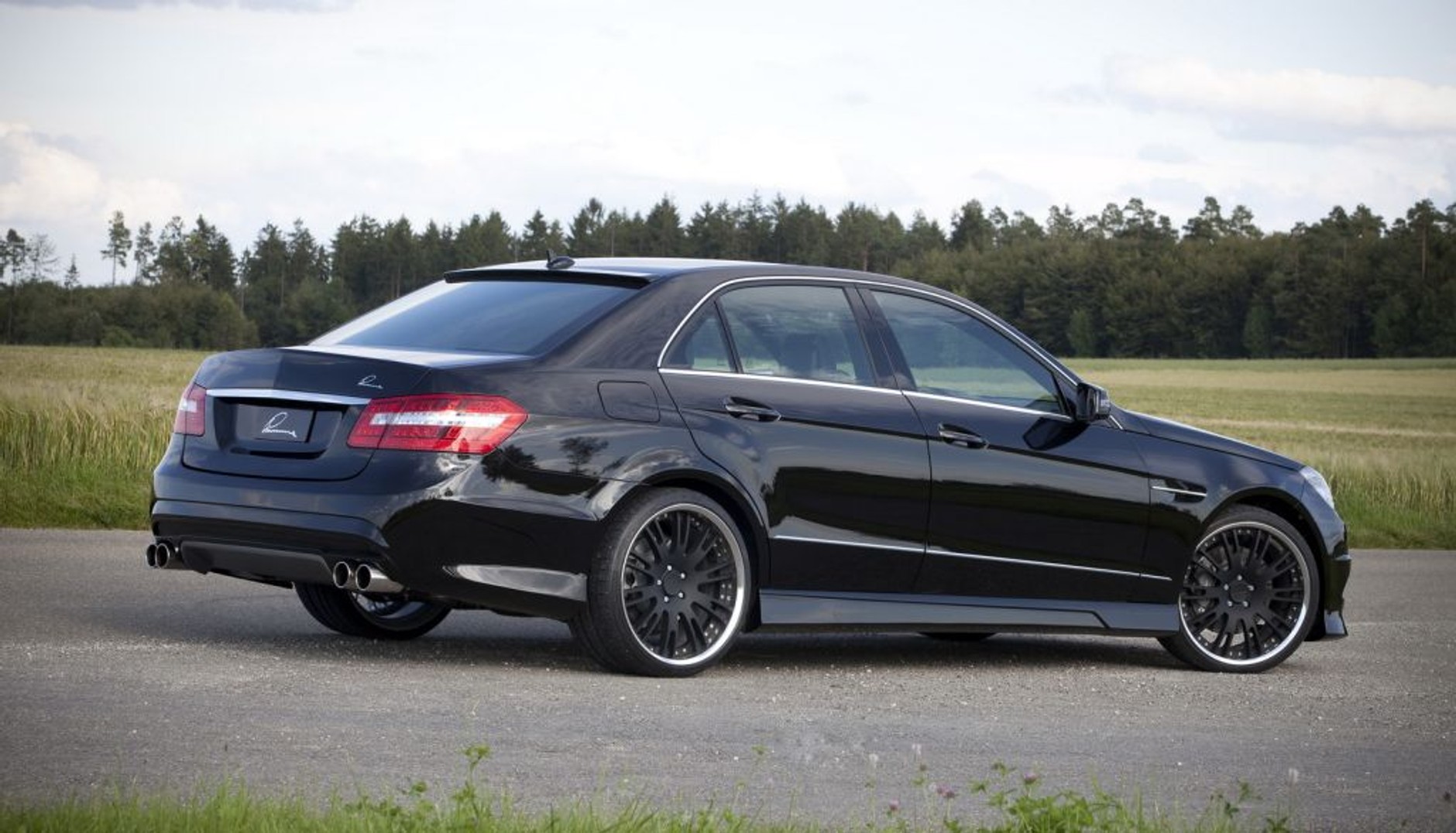 Mercdes E50 CLR od Lumma Design - Tuning z (E) klasą?