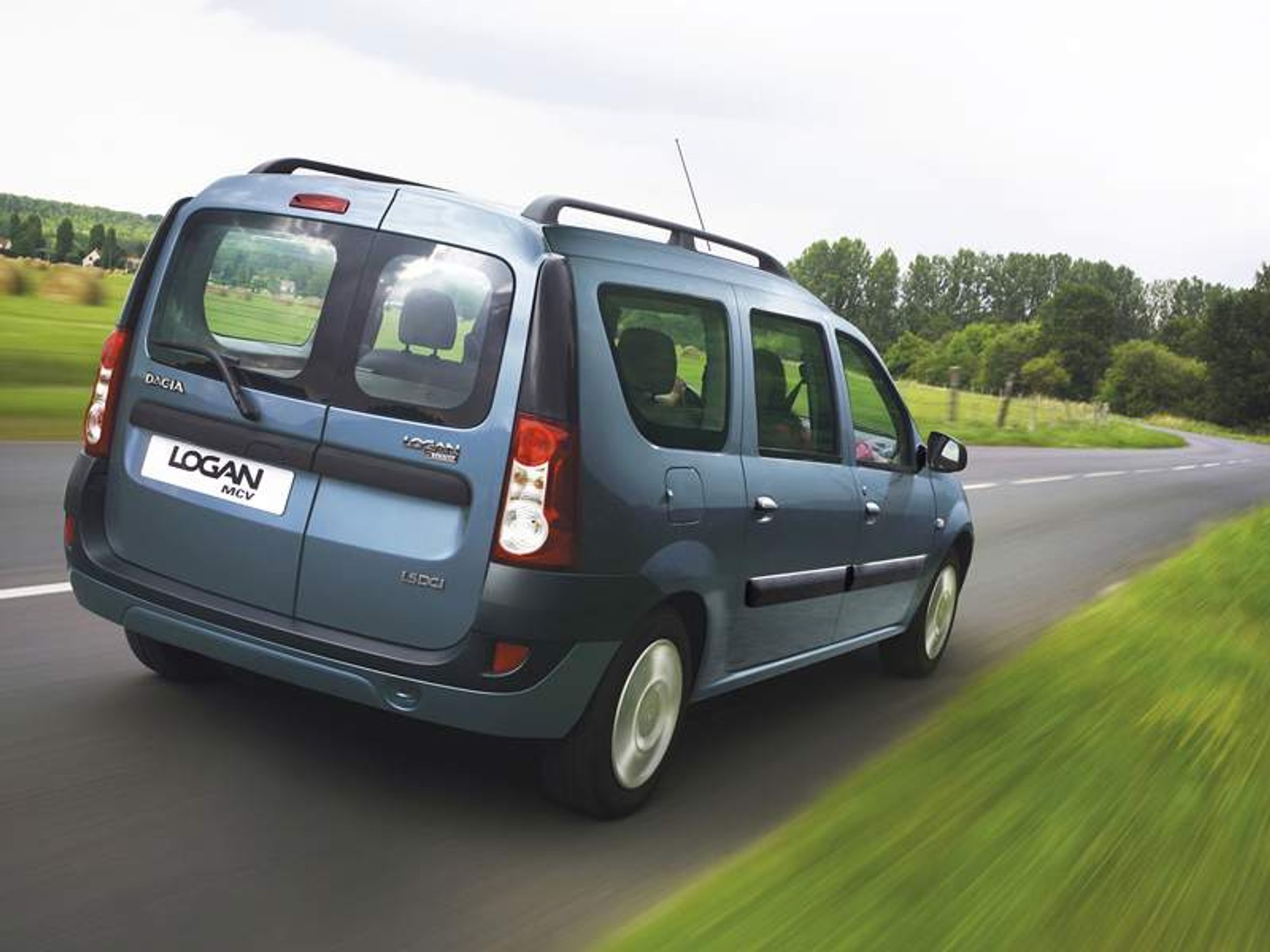 Dacia Logan MCV 1.6 16V: pierwsze jazdy i cena w Polsce!