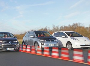 Elektryzujące porównanie BMW i3, Nissana Leafa i Renault Zoe