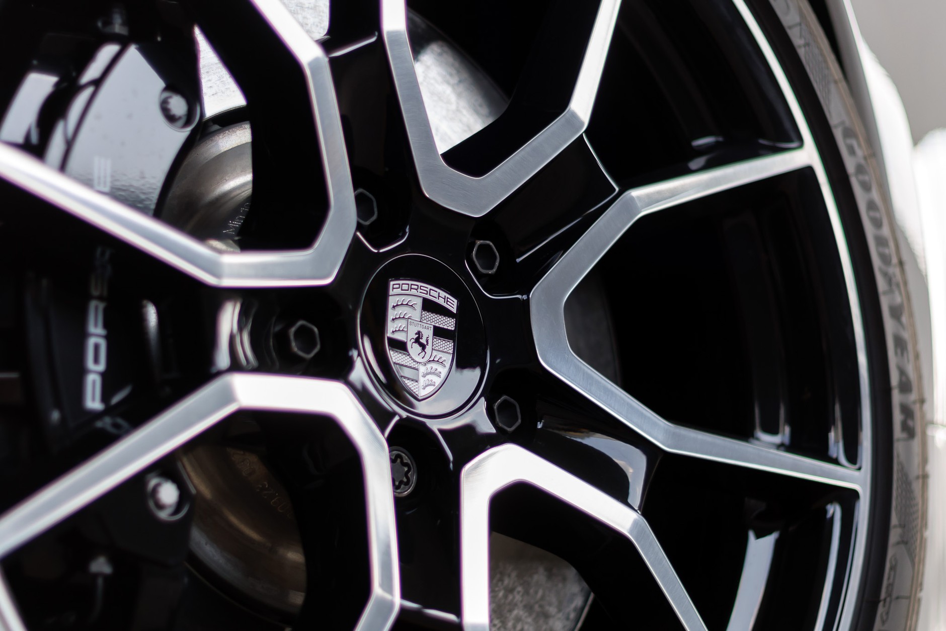 2024 Porsche Taycan 4S