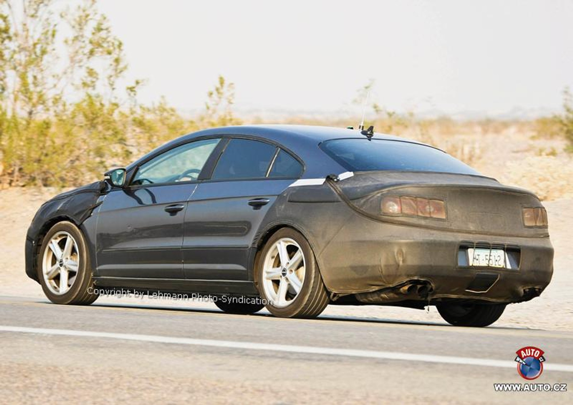 Zdjęcia szpiegowskie: Volkwagen Passat Coupé