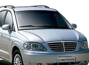 SsangYong Rodius: lekki facelifting 5-metrowego olbrzyma