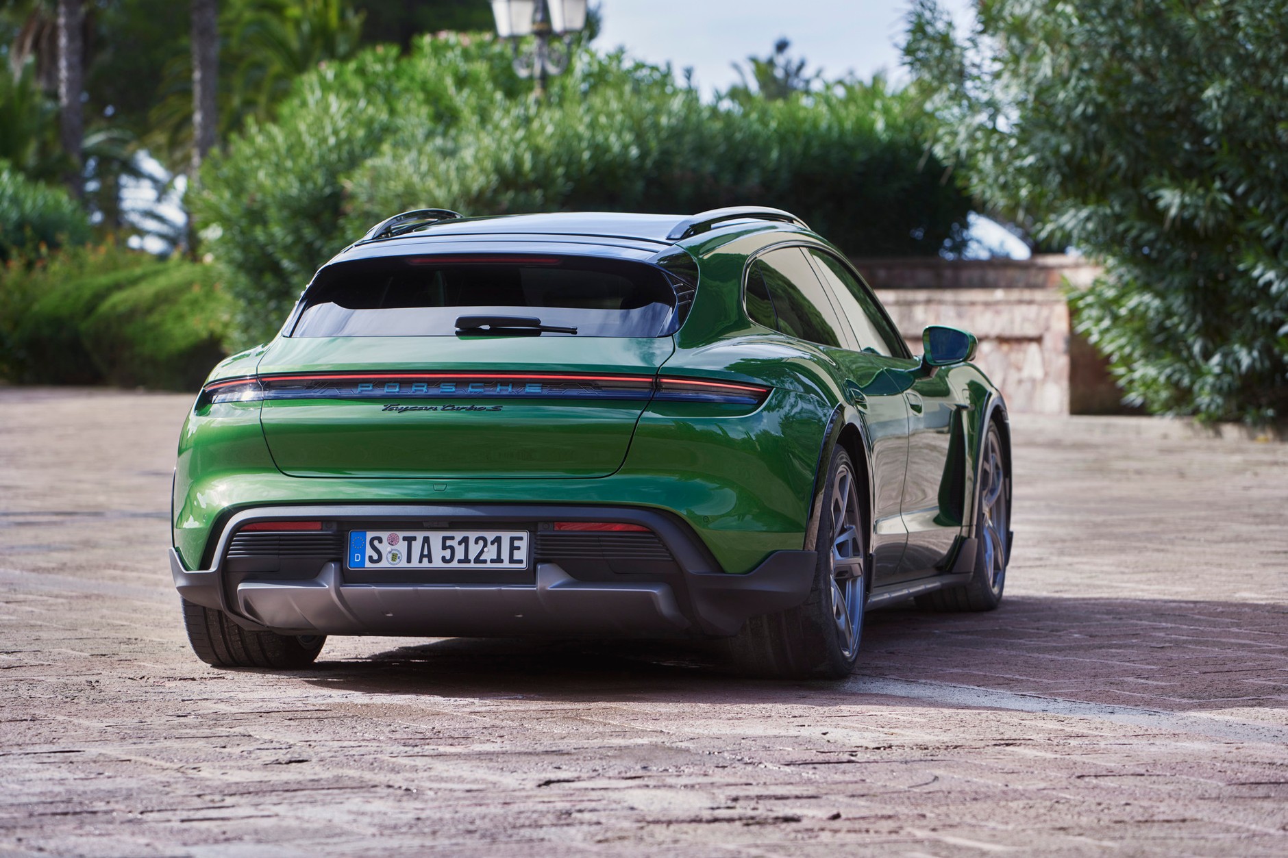 Porsche Taycan Cross Turismo