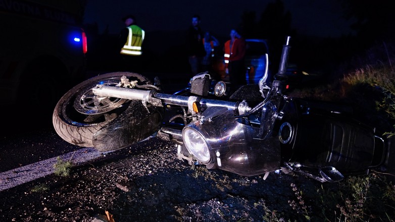 Wypadek motocyklowy – zdjęcie ilustracyjne