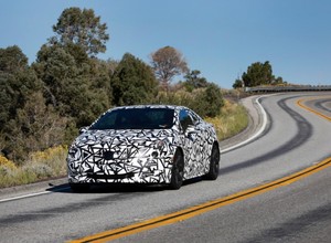 Elektryczny Cadillac ELR przyłapany