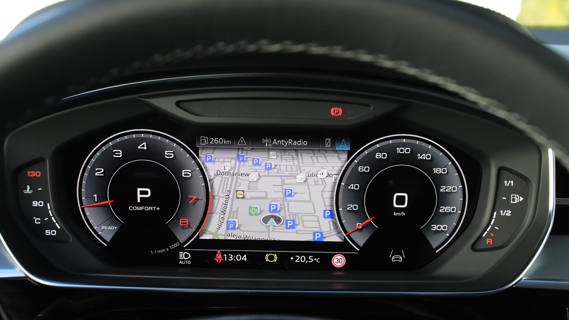 Audi A8 L 60 TFSI (2022 r.; D5)