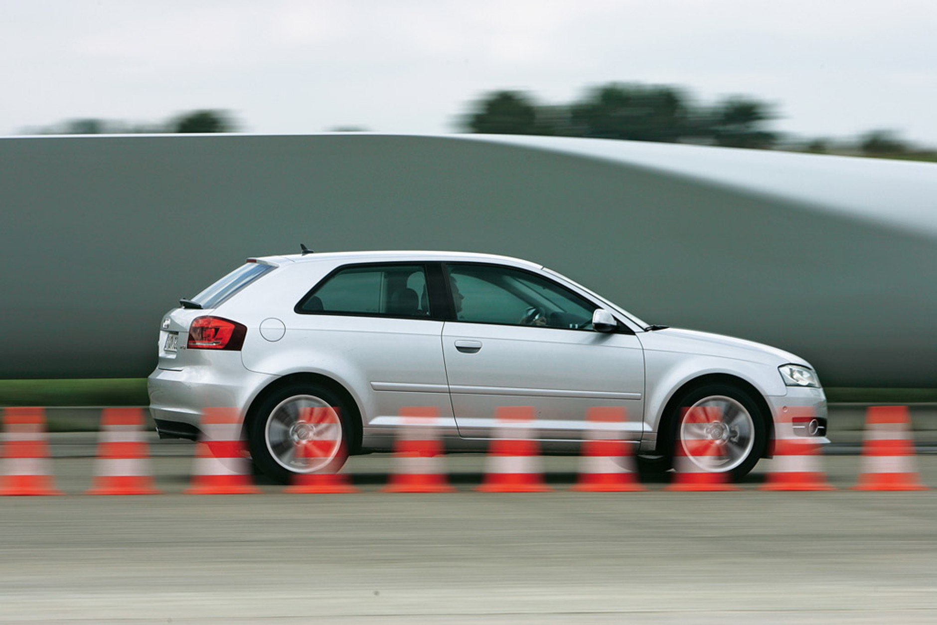 Audi A3 1.2 TFSI kontra Honda Civic 1.4 i-VTEC: Armagedon  z turbodoładowaniem