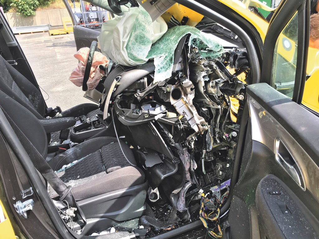 Crashtesty a rzeczywistość - 80 km/h zabija!
