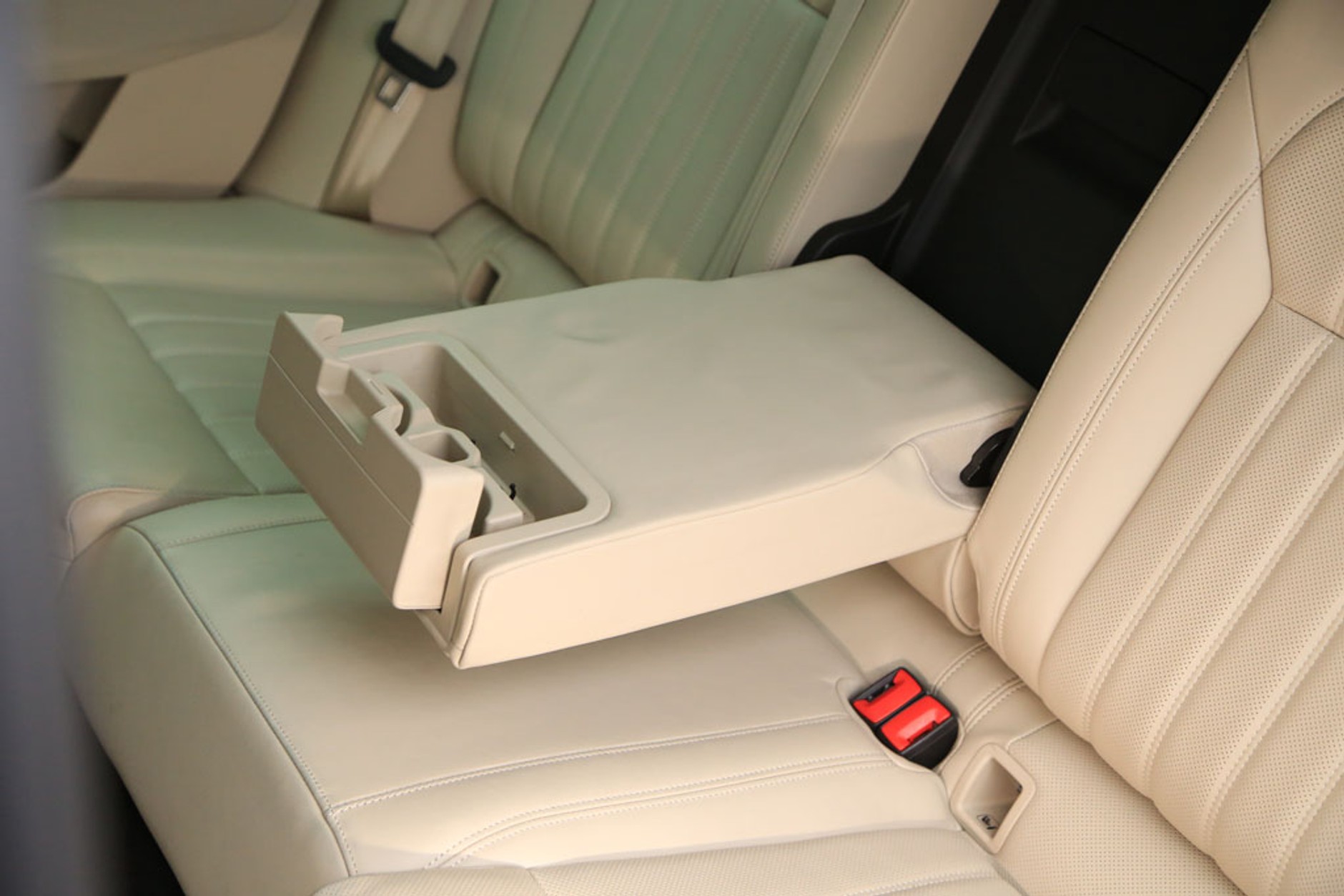 Skoda Superb 1.4 TSI ACT Style - klasa średnia małolitrażowa