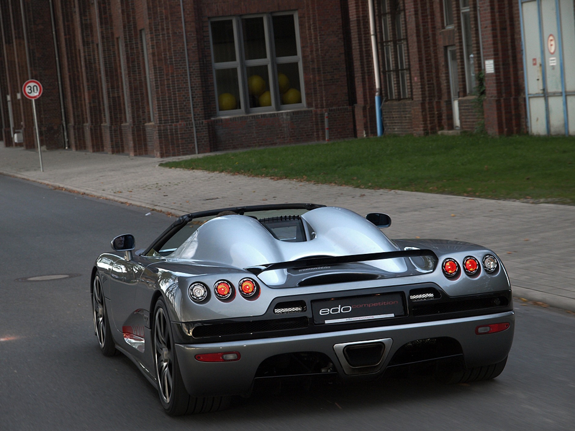 edo Competition EVO 817 – Poprawiać doskonałe