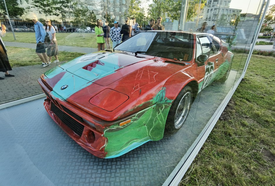 BMW Art Car Collection #04 BMW M1 Andy Warhol 1979 r.