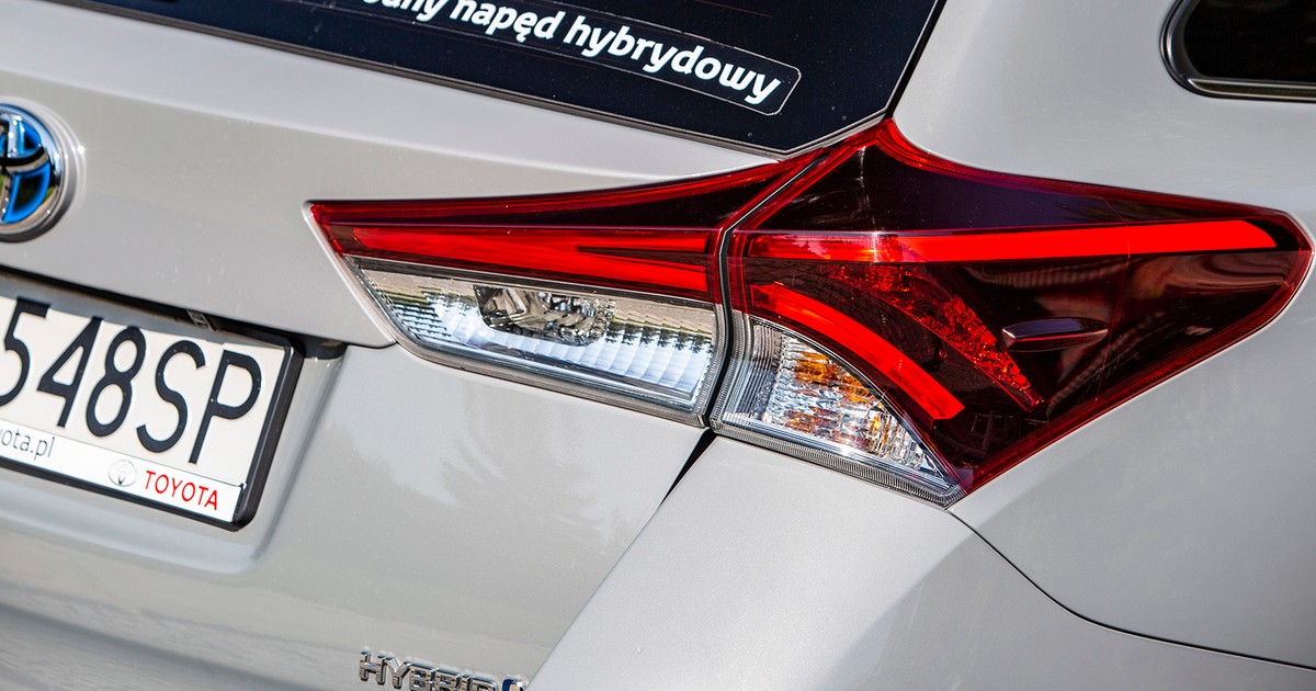 Toyota Auris Touring Sports kombi 1.8 Hybrid - hybryda dla aktywnych